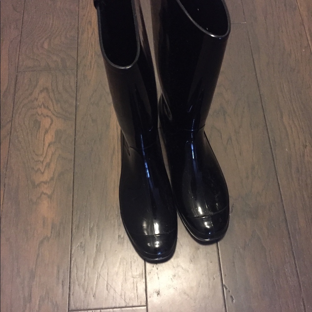Rainboots - image 1